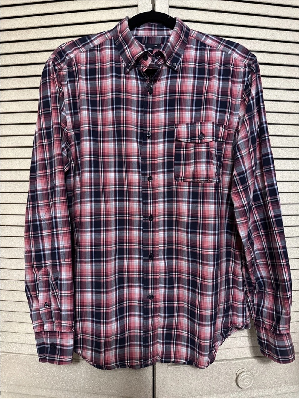 GAP Men's Blue Pink Plaid Button-Down Shirt